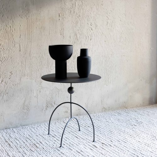 Mesa auxiliar Altamira forja diseño Tristán Domecq Casa