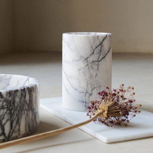 Jarrón enfriador de mármol blanco