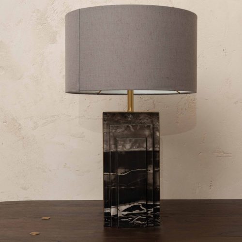 Lámpara de mármol gris y negro