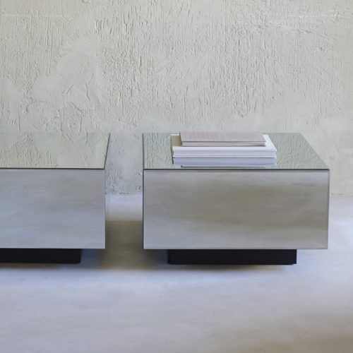 Mesa auxiliar de espejo diseño cubo