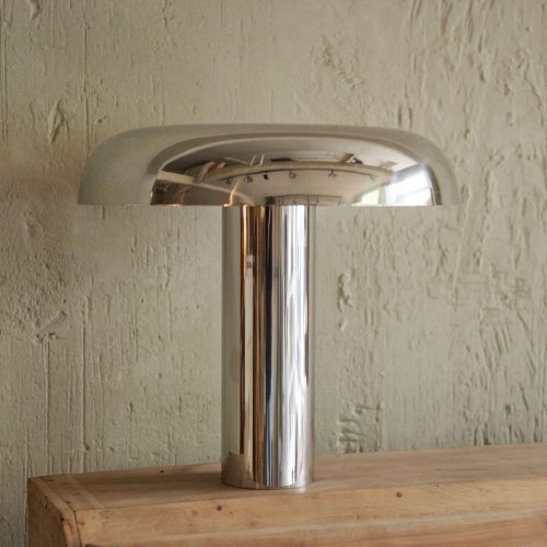 Lámpara de mesa de metal cromado diseño seta