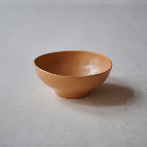 Bowl de porcelana en tono naranja