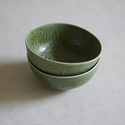 Cuenco de cerámica orgánico verde