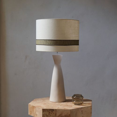 Lámpara de cerámica blanca