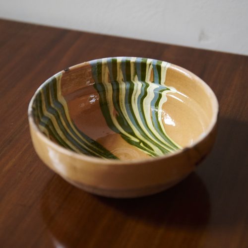 Bowl de barro pintado a mano tonos tierra
