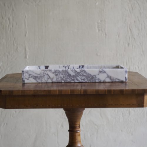 Bandeja rectangular de mármol Calacatta