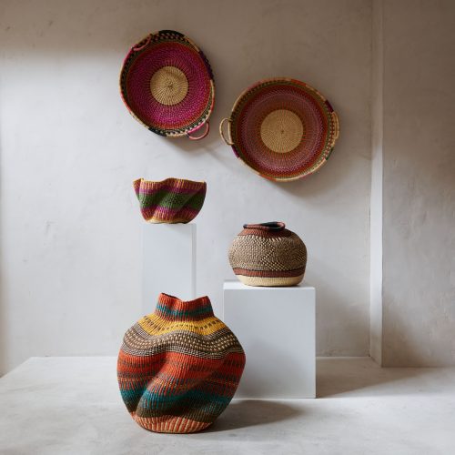 Cesta decorativa de pared tonos naturales