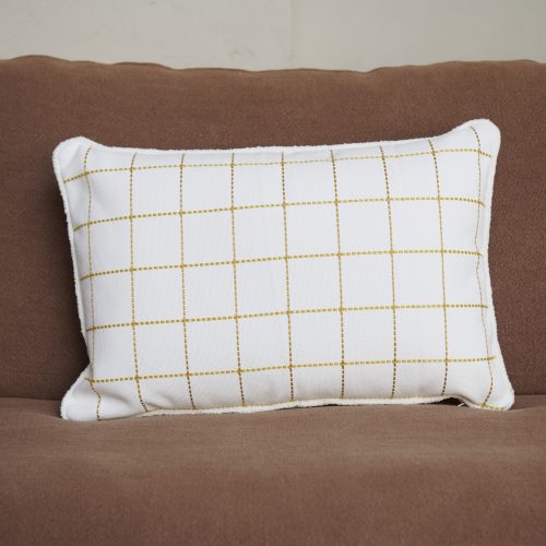 Cojín blanco de cuadros 60x40 cm