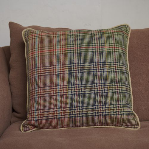 Cojín de cuadros tela de Etro 55x55 cm