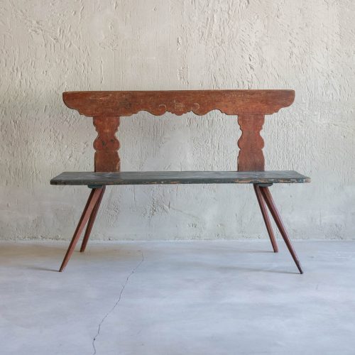 Banco antiguo de madera