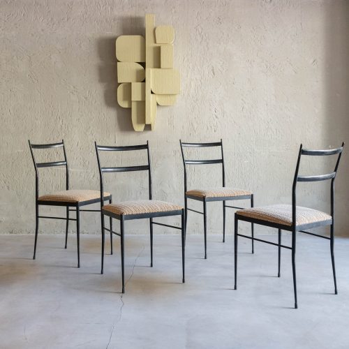 Juego de cuatro sillas antiguas forja